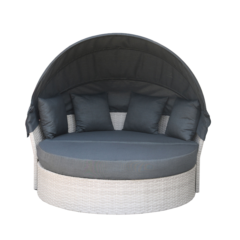Alaun & Wicker Sonnenliege eingestellt
